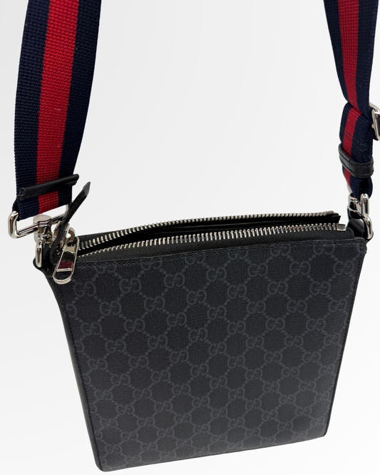GUCCI GG Supreme Crossbody Bag