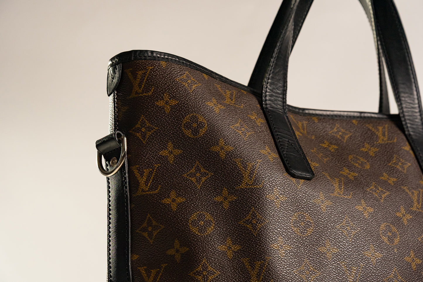 LOUIS VUITTON Monogram Macassar Davis