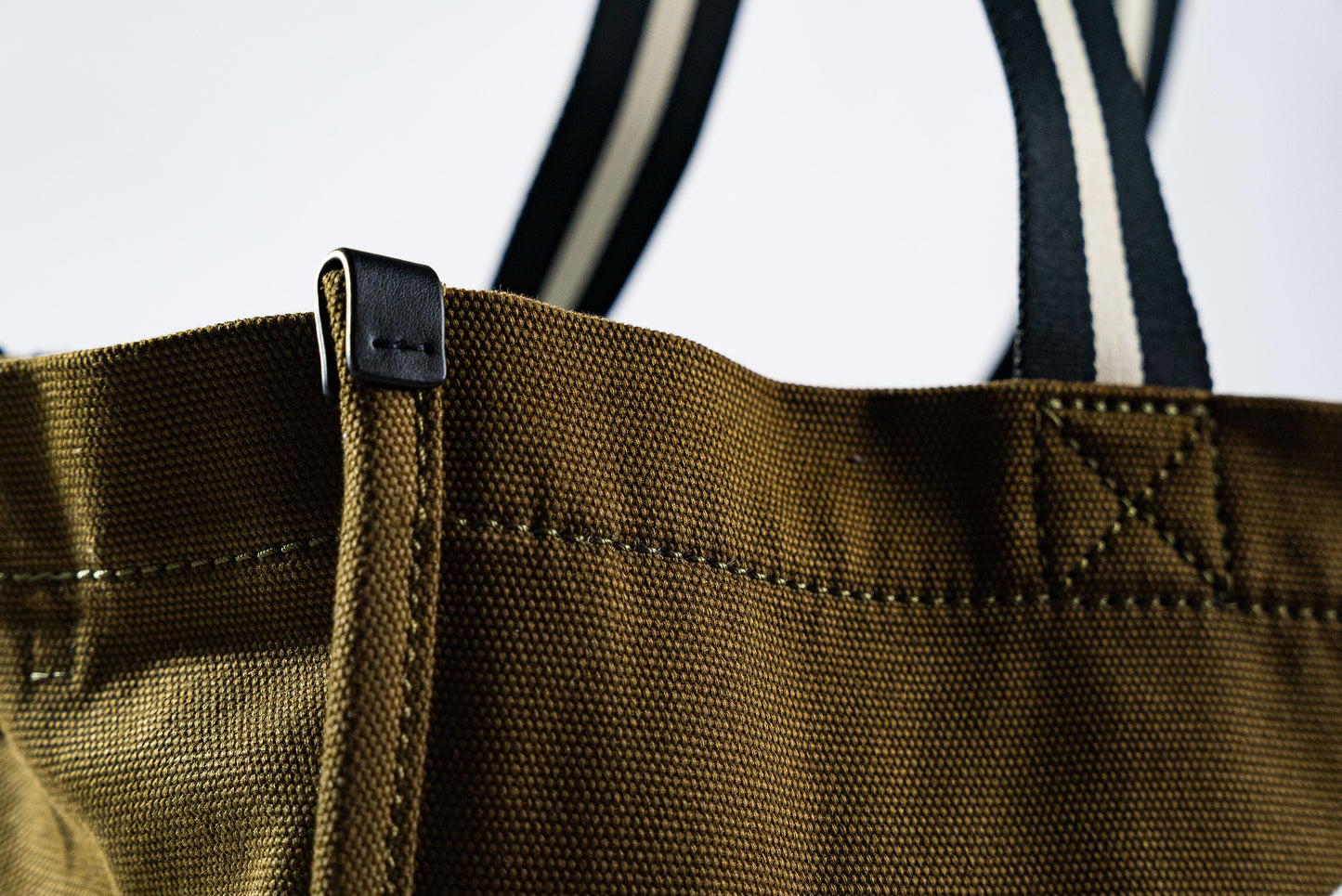 Marc Jacobs Signet Large Beech Canvas Tote Bag