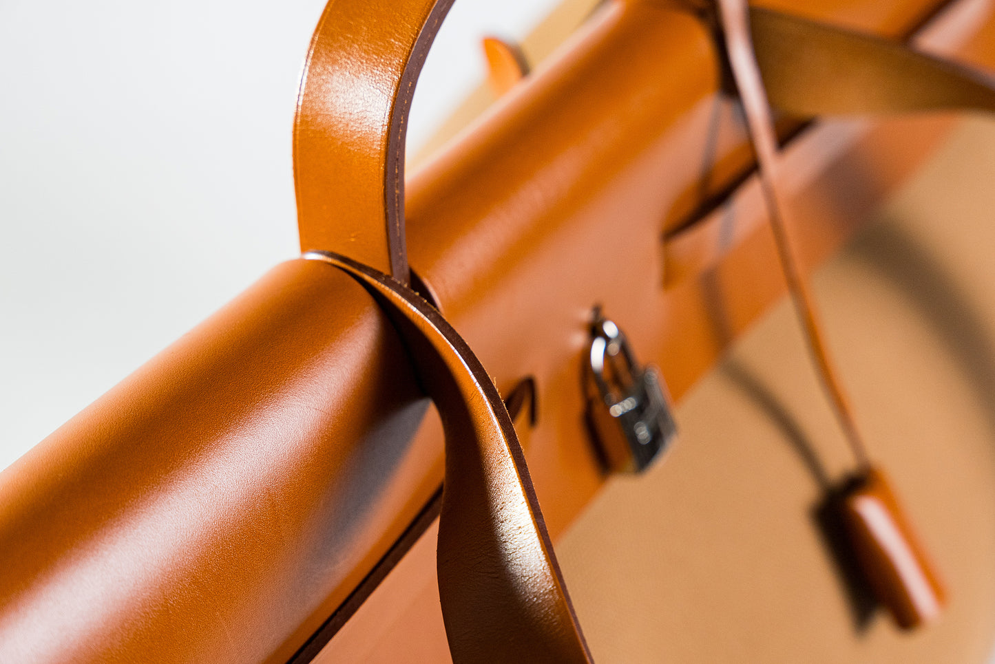 HERMES HER BAG Military Toile Vache Hunter Herbag Cabine Zip 50 Chai Fauve