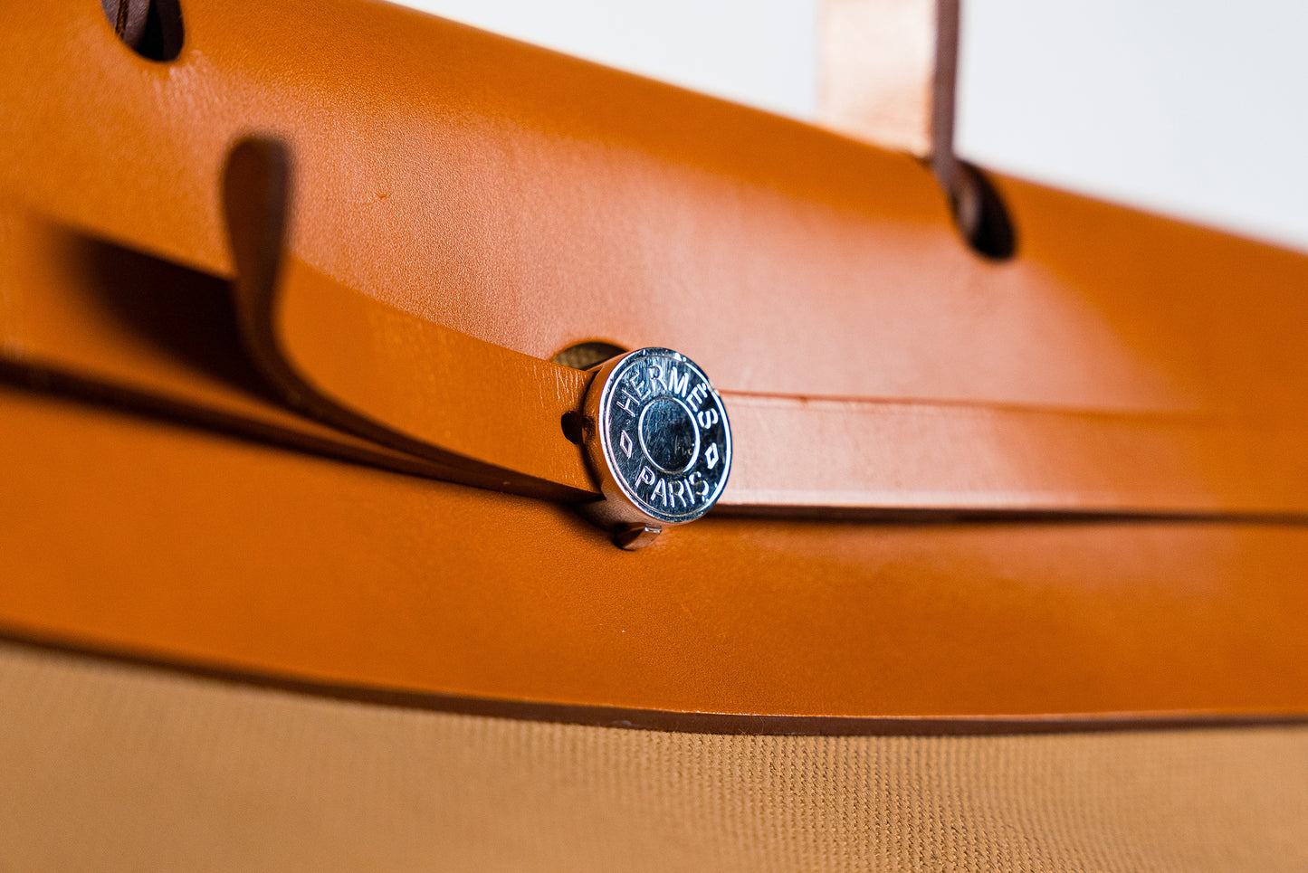 HERMES HER BAG Military Toile Vache Hunter Herbag Cabine Zip 50 Chai Fauve