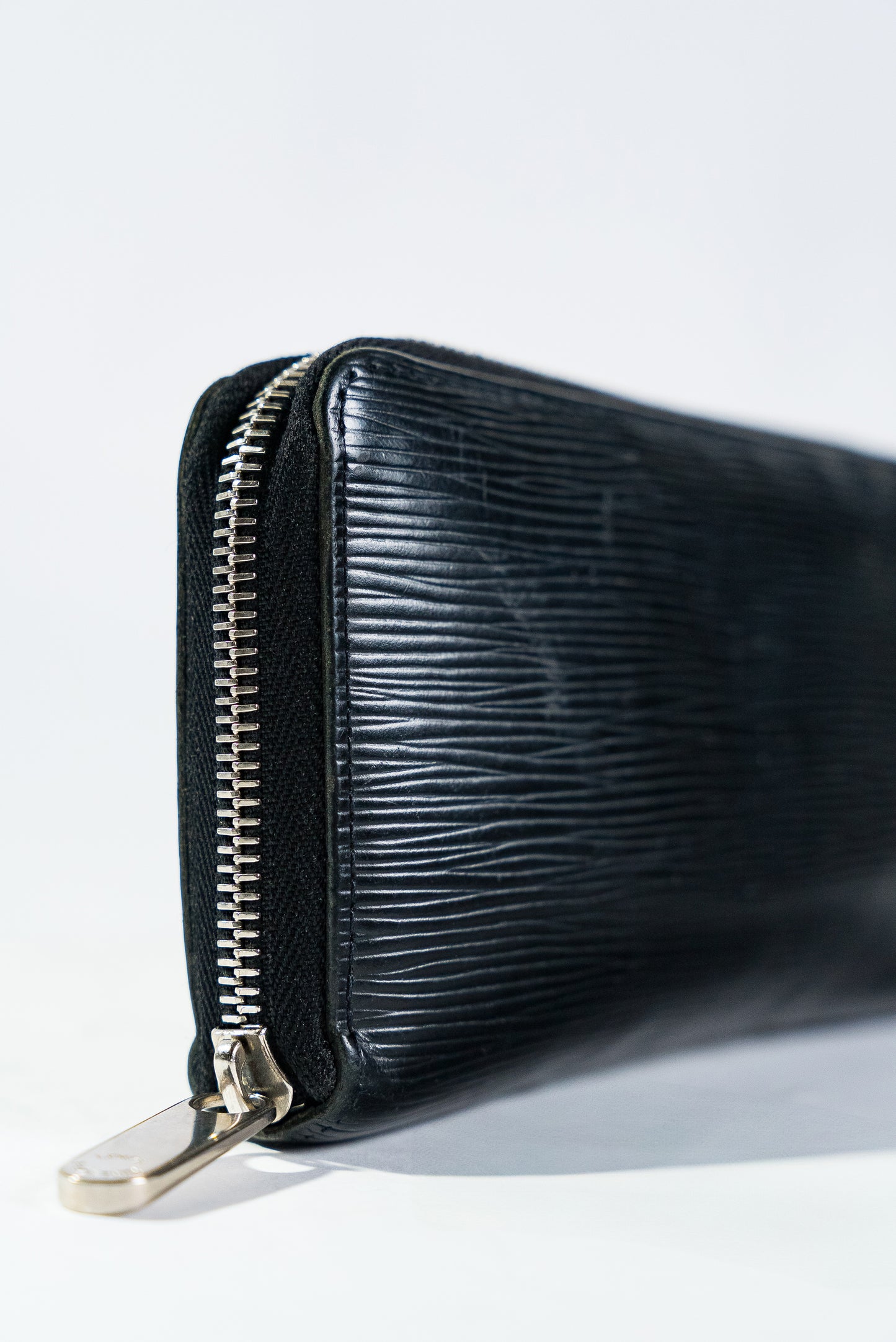 Louis Vuitton Womens Zip Around Epi Leather Continental Wallet Black