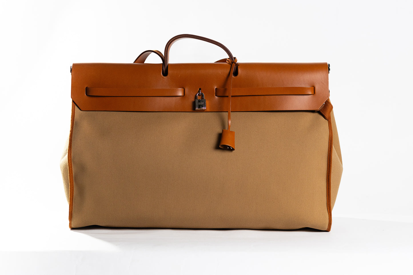 HERMES HER BAG Military Toile Vache Hunter Herbag Cabine Zip 50 Chai Fauve