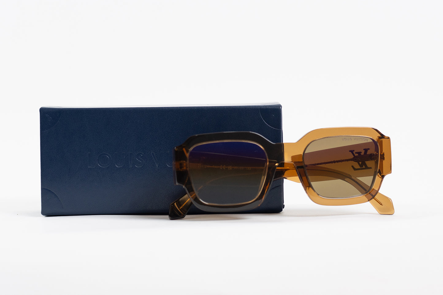 Louis Vuitton Clash Round Square Sunglasses