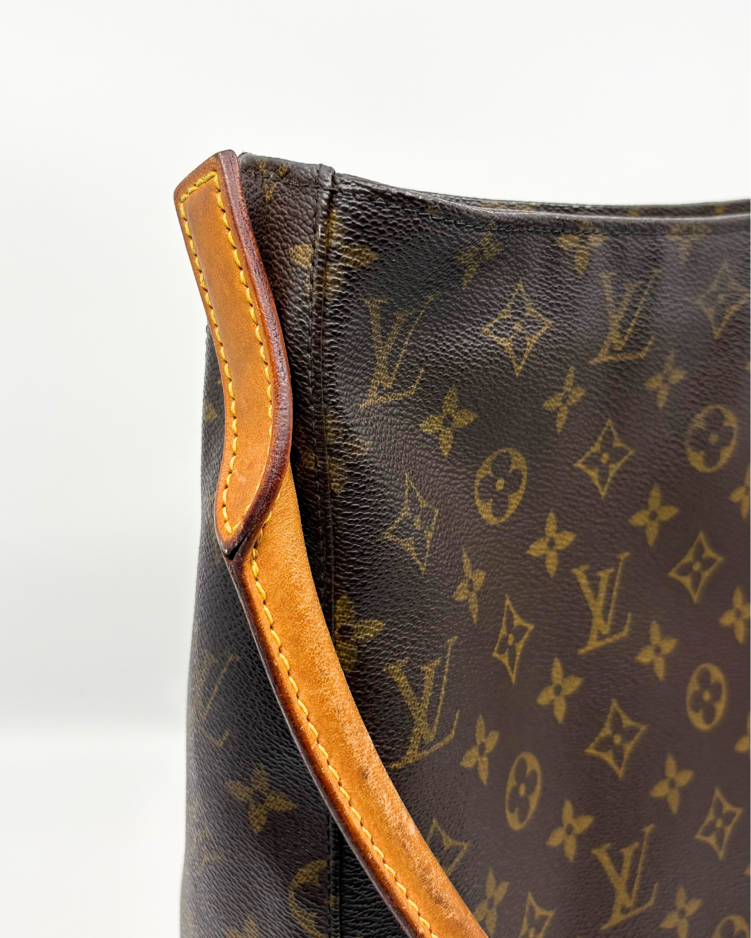 LOUIS VUITTON PRE-OWNED MONOGRAM LOOPING GM