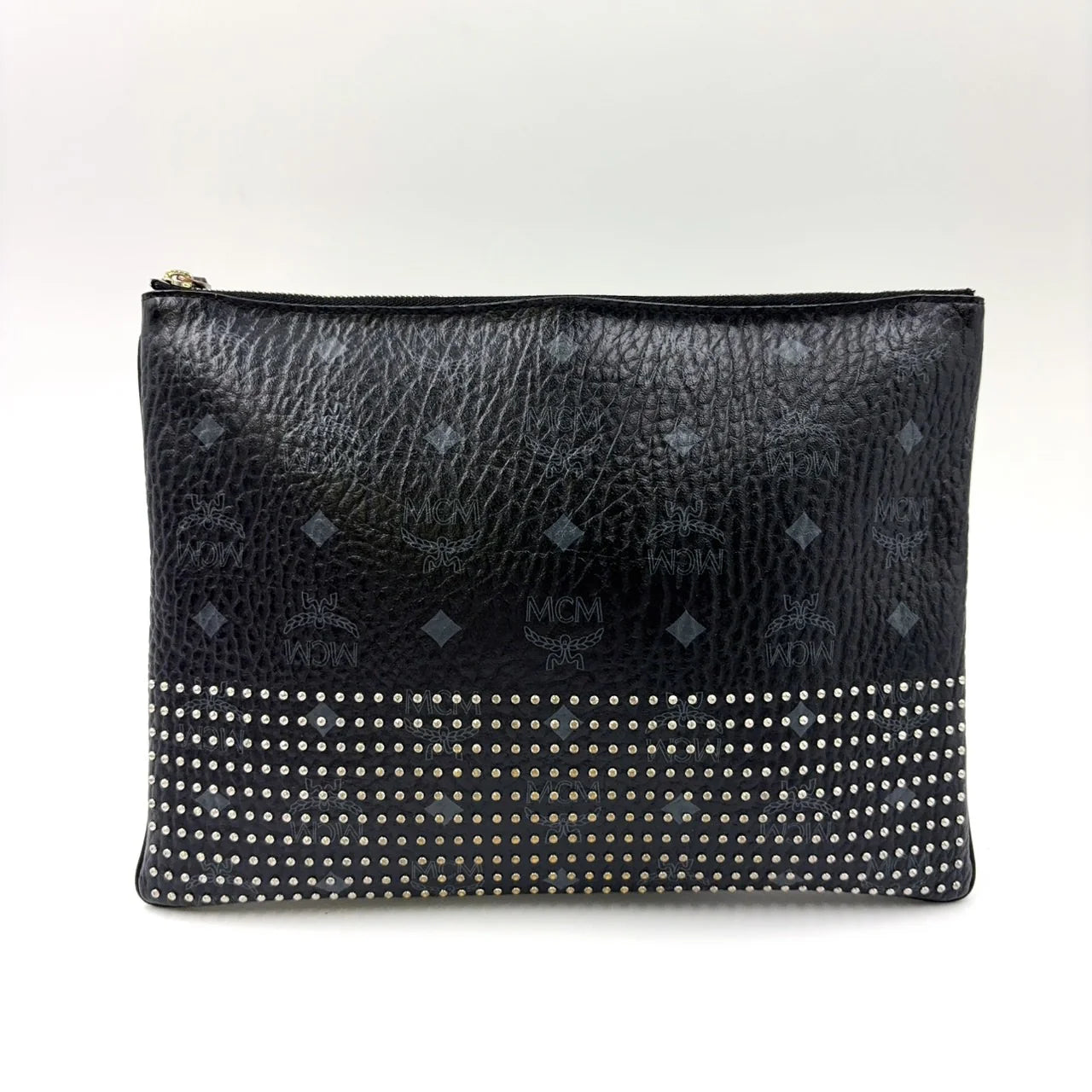 MCM Studs Clutch