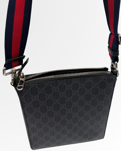 GUCCI GG Supreme Crossbody Bag