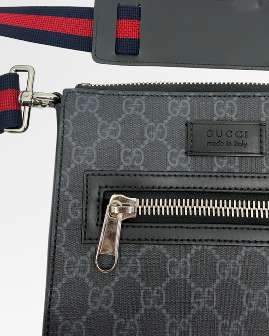 GUCCI GG Supreme Crossbody Bag
