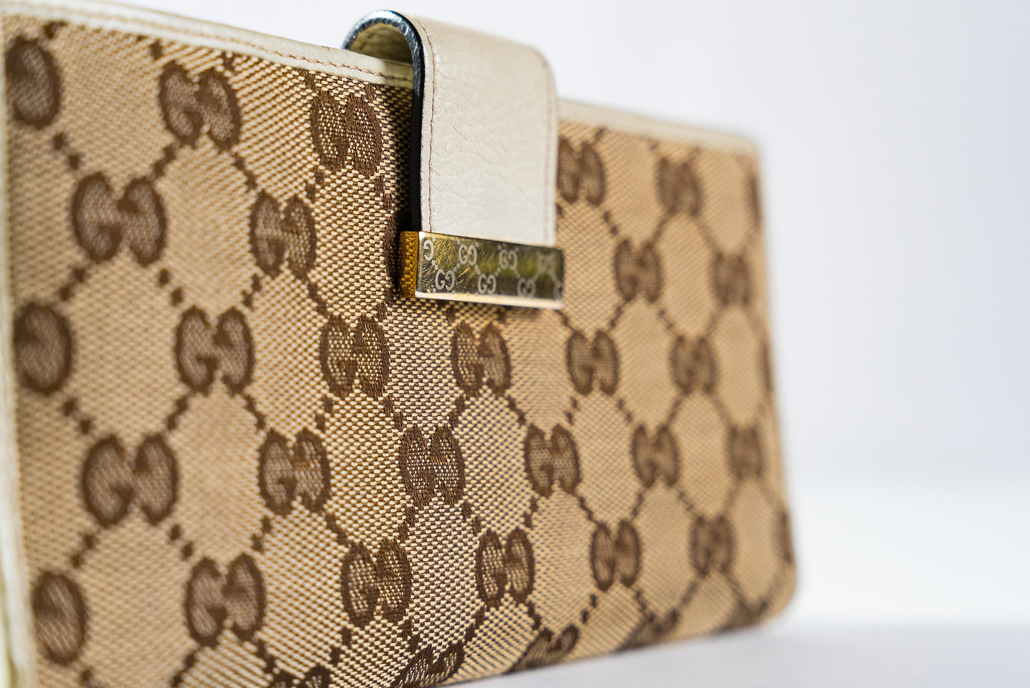 GUCCI Vintage GG Canvas Continental Wallet