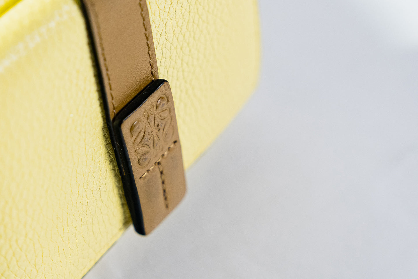 LOEWE 2020 Leather Compact Wallet