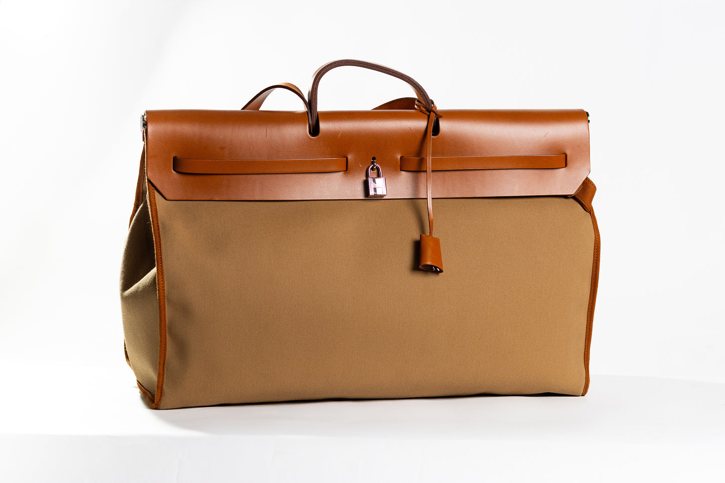 HERMES HER BAG Military Toile Vache Hunter Herbag Cabine Zip 50 Chai Fauve
