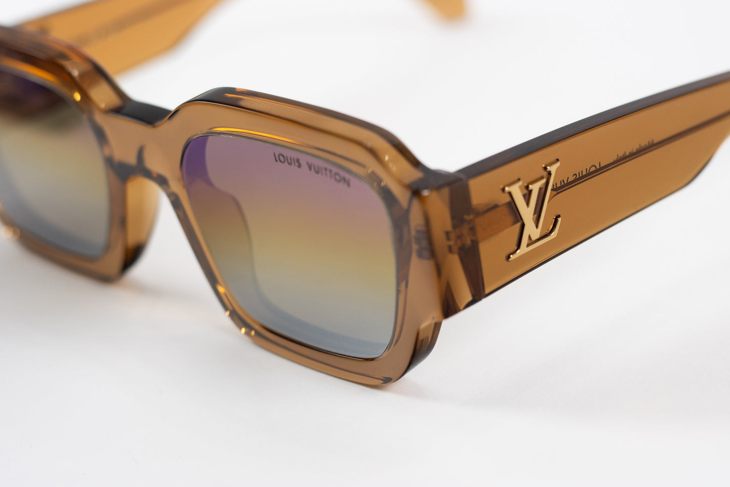Louis Vuitton Clash Round Square Sunglasses